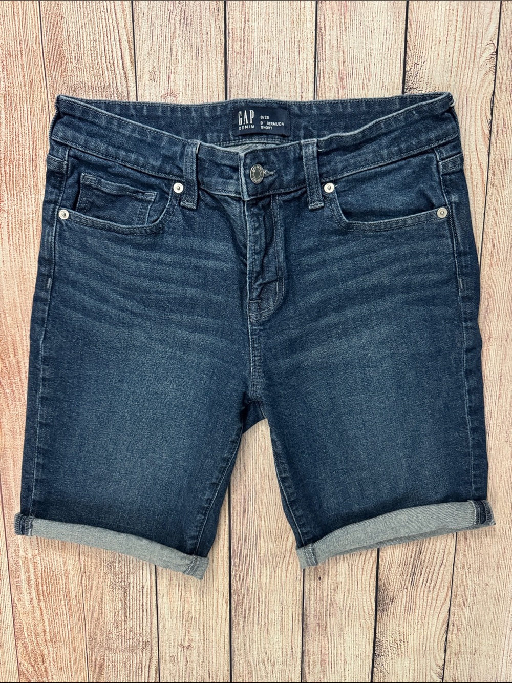 Gap 9” Bermuda Shorts
